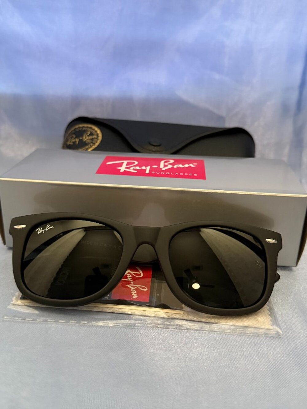 Ray-Ban RB2140 Wayfarer Sunglasses Black 50-22 Classic